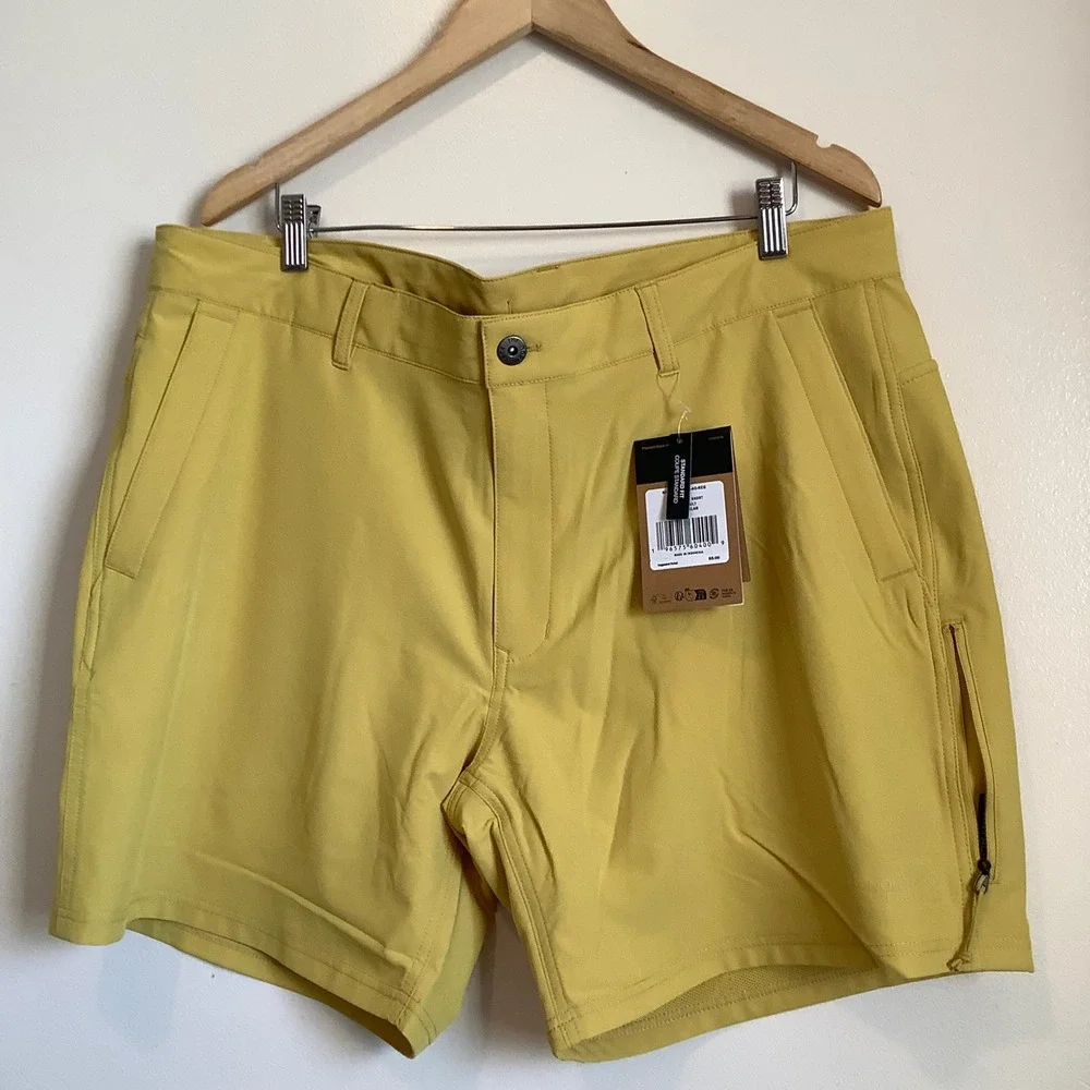 The North Face‎ Rolling Sun Shorts Mens 40 Yellow Silt FlashDry NF0A3T2Q Q0A-40